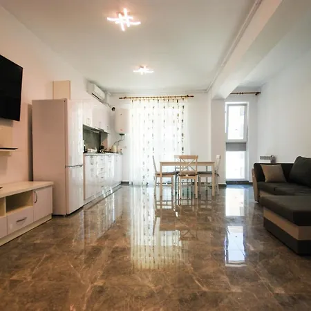 Appartement Dor De Mare - Apartments Boracai - 300M From The Beach ! Năvodari