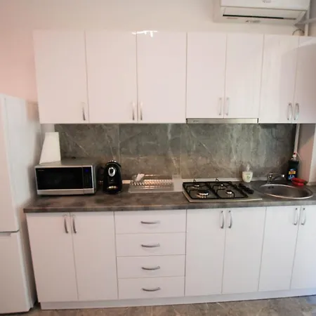 Appartement Dor De Mare - Apartments Boracai - 300M From The Beach ! Năvodari